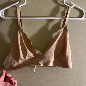 Gap Body no show bralette